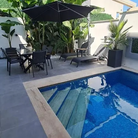 Ultra Lux Rezidans Isitmali Ozel Havuzlu Lejlighed *